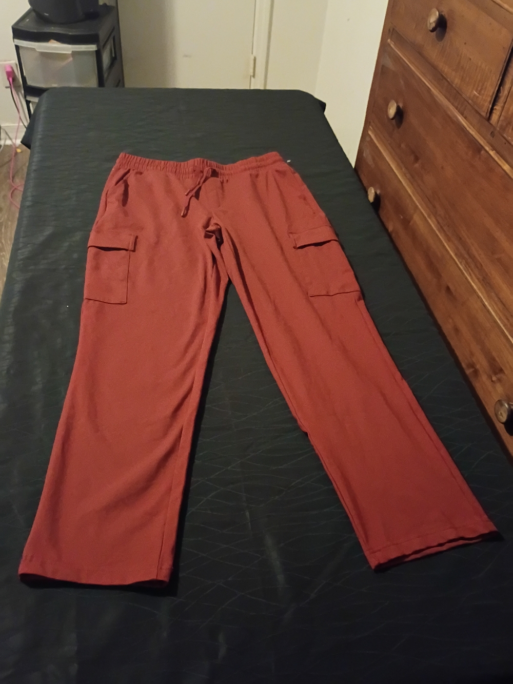 Mondetta Women's Burgundy Cargo Track Pants